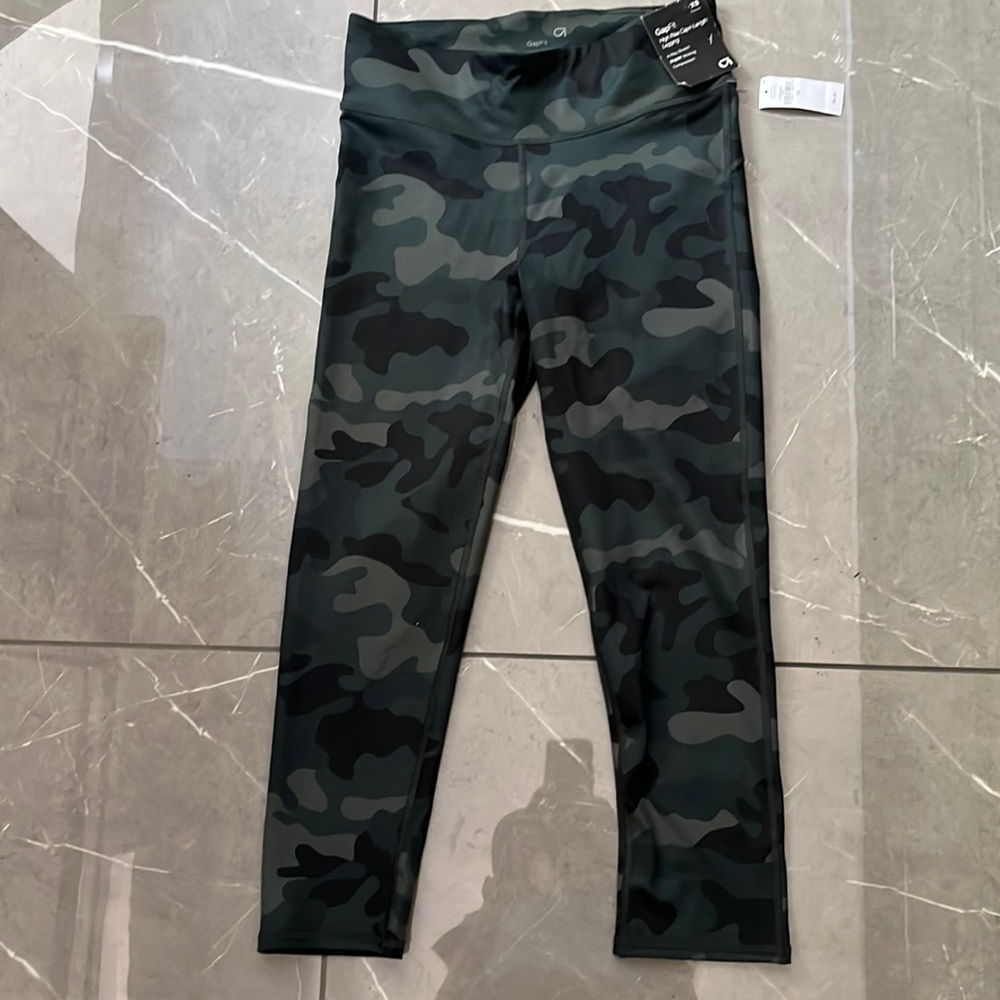 Gap Camo 3/4 Leggings- Brand New with Tags - Size XS